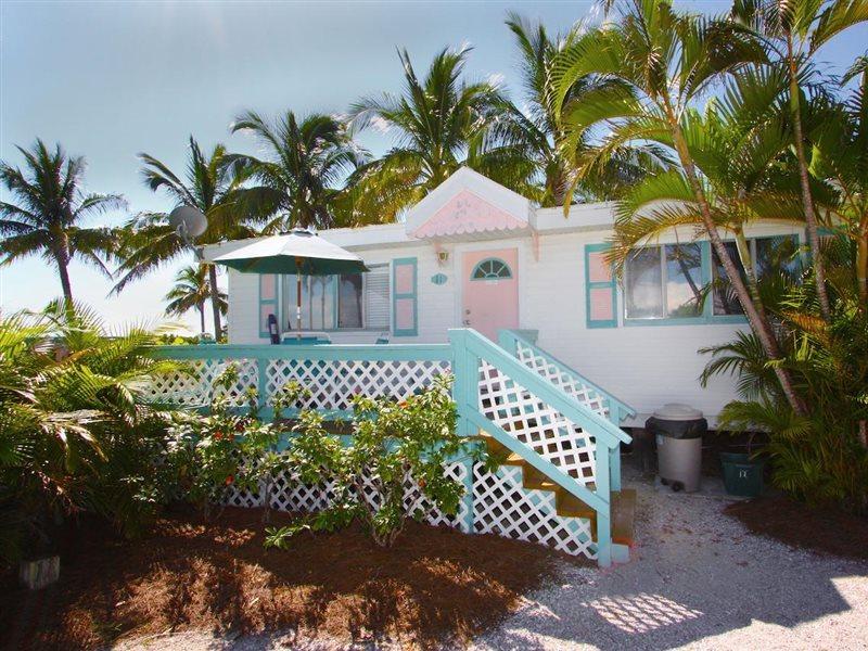 Gulf Breeze Cottages Sanibel Exterior photo