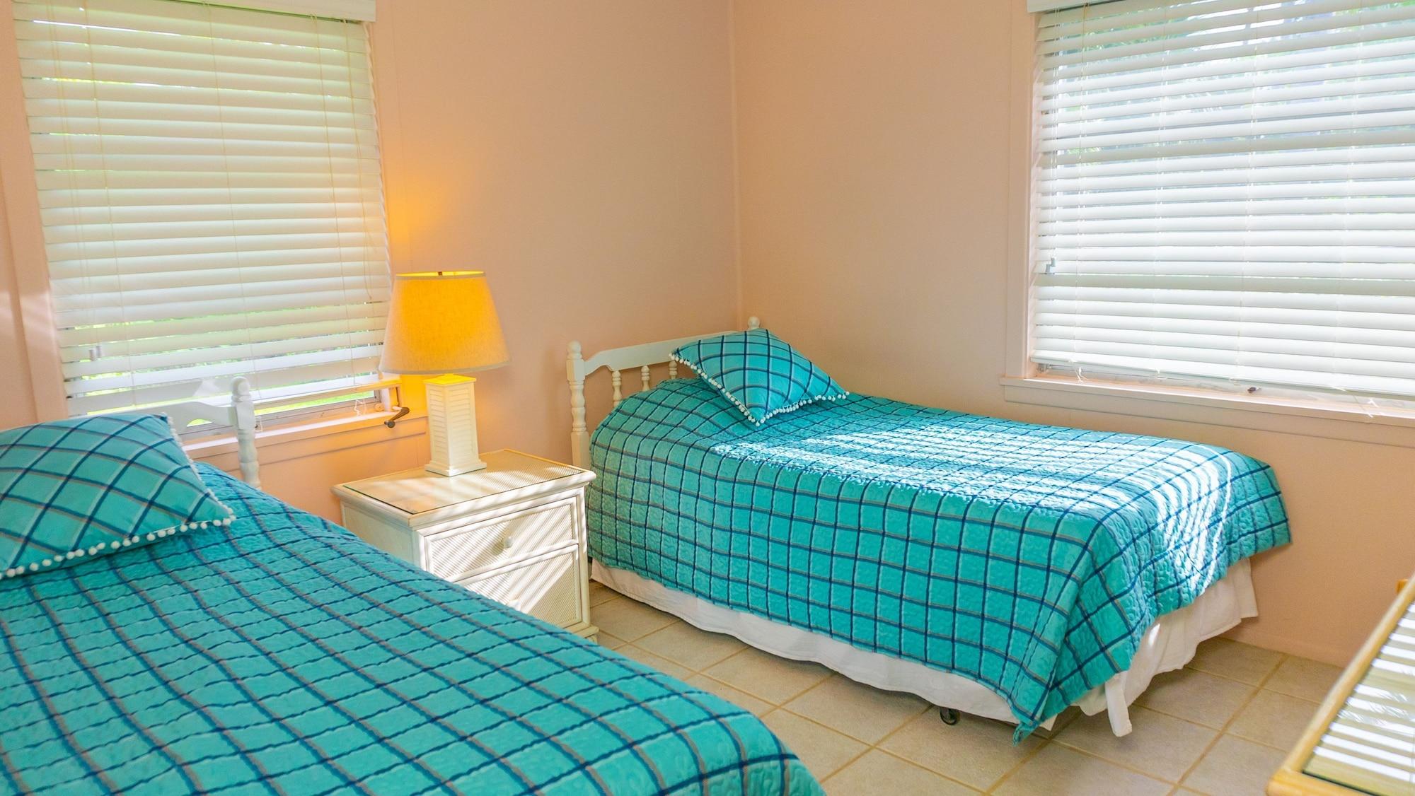Gulf Breeze Cottages Sanibel Exterior photo