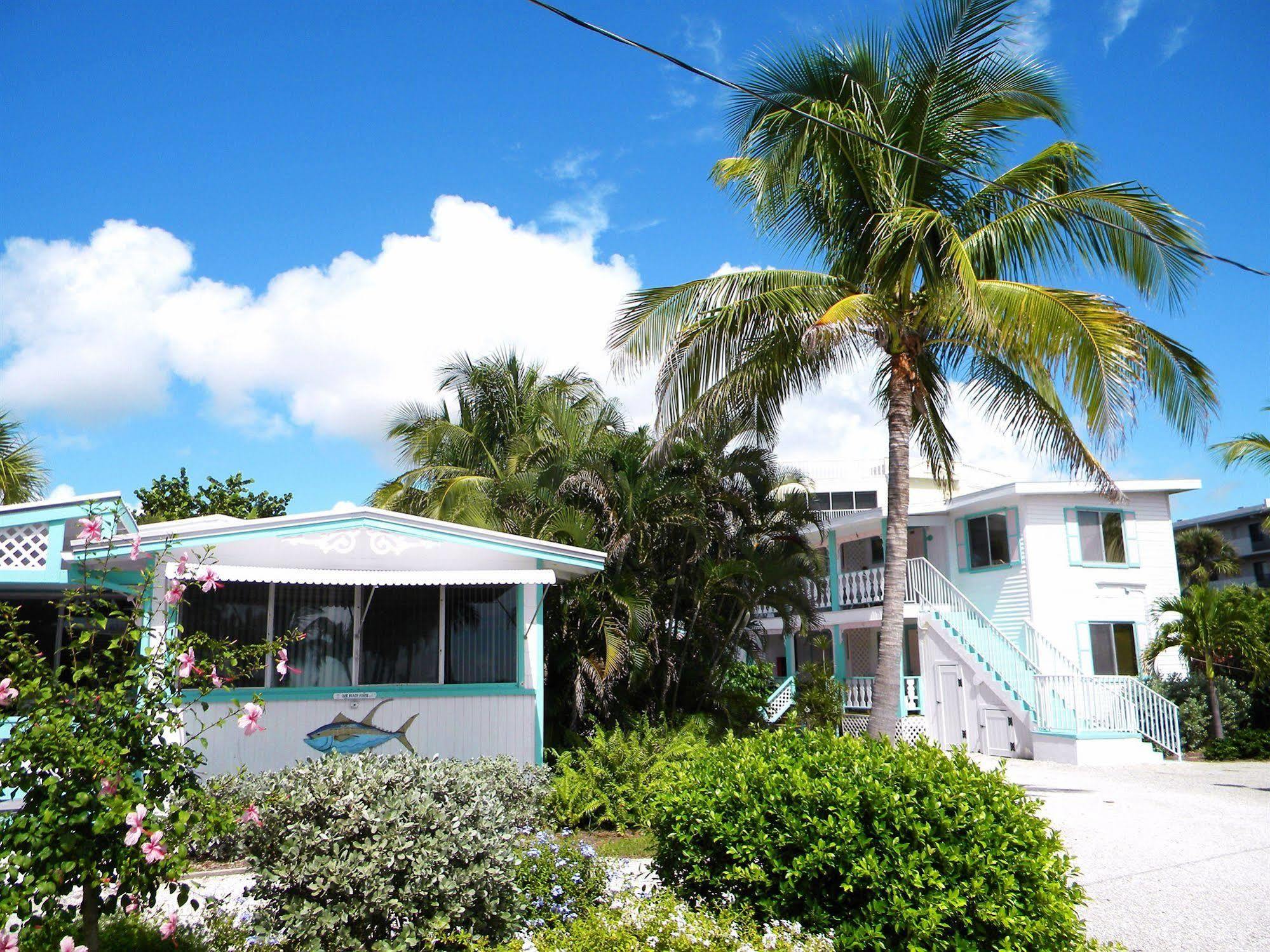 Gulf Breeze Cottages Sanibel Exterior photo