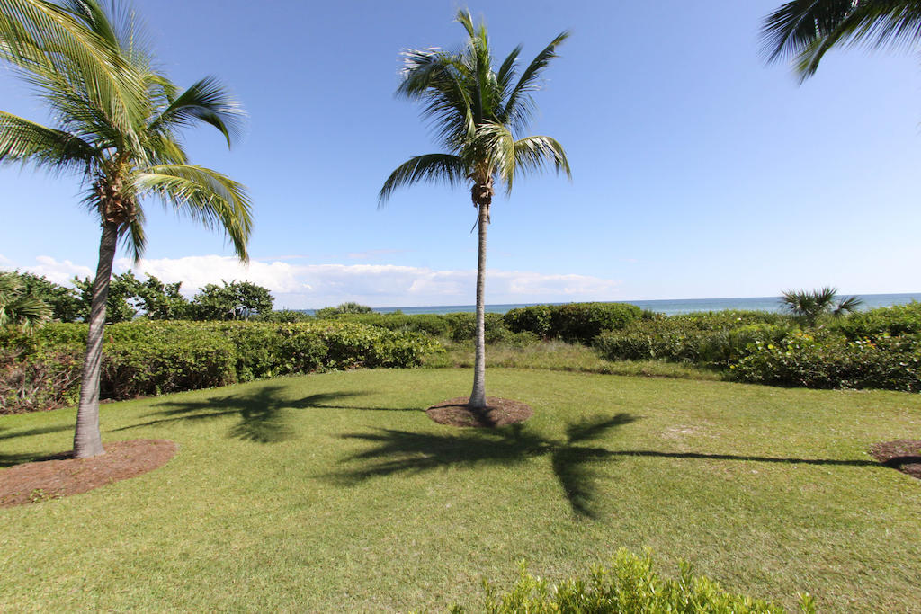 Gulf Breeze Cottages Sanibel Exterior photo